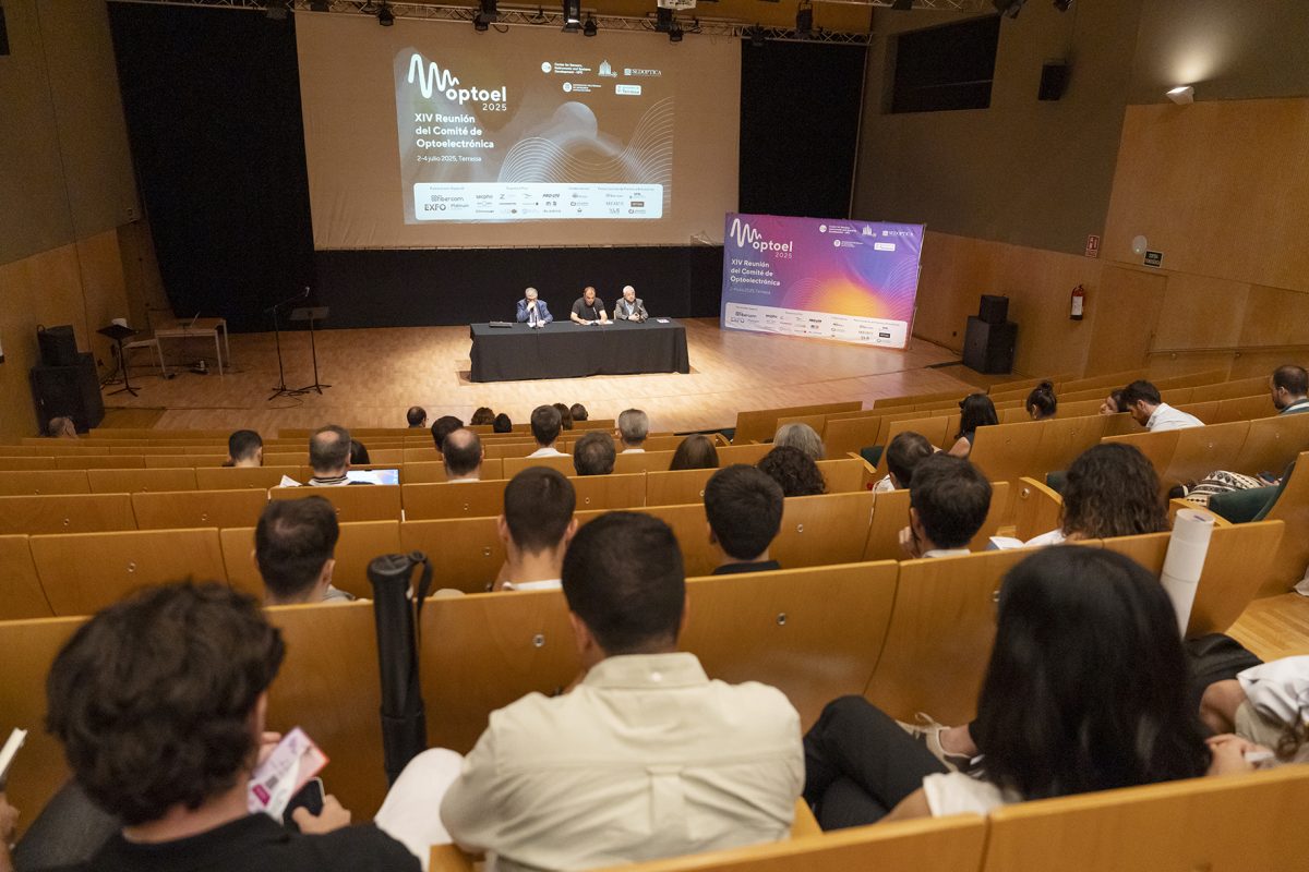 250702 Obertura Congrés Optoelectrònica_6